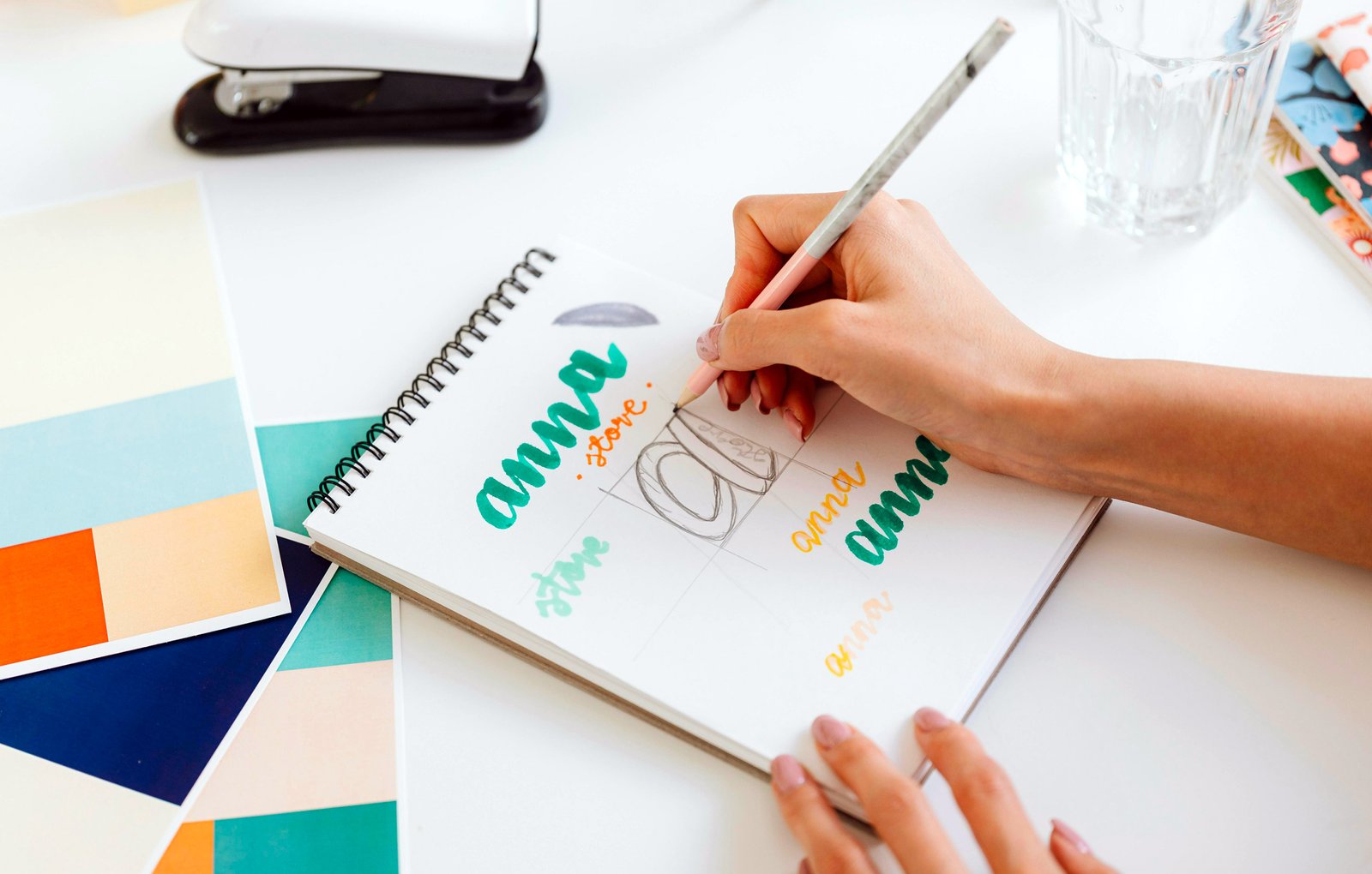 « Ce que les avant-gardistes avaient en commun c’est un amour particulier pour l’artisanat et l’envie de s’amuser. » – Petrula Vrontikis